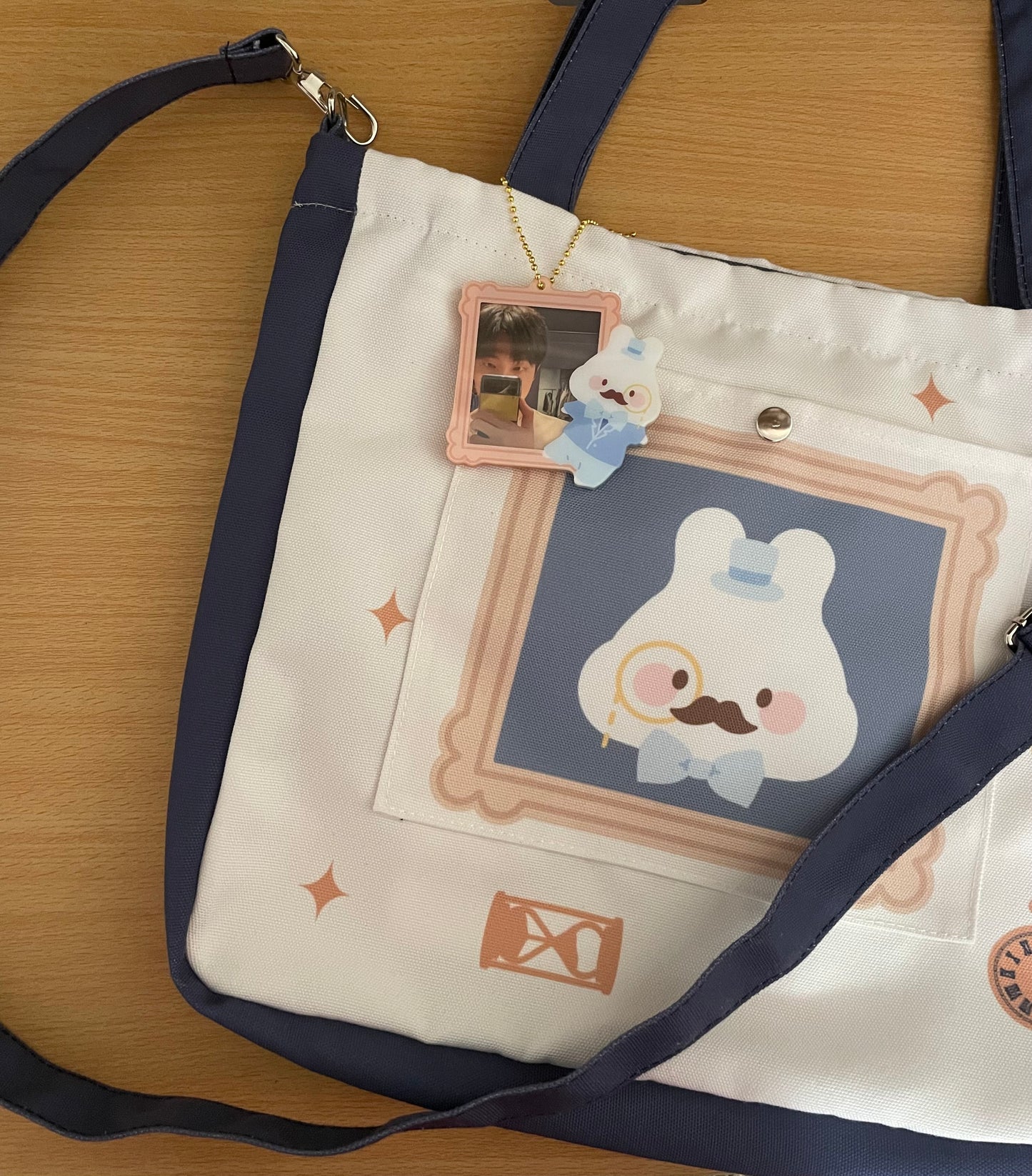 Mr. Mogu Frame Photocard Keychain