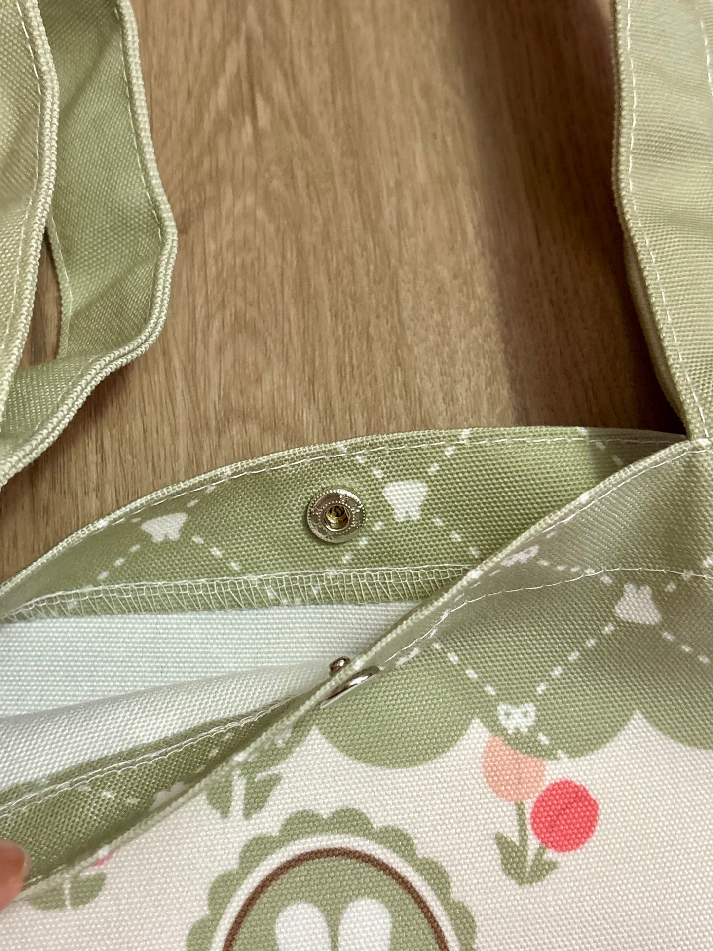 Tulip Button Tote Bag