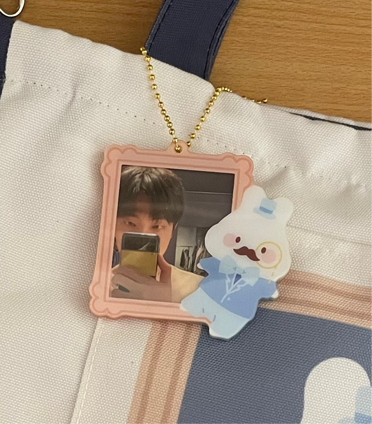Mr. Mogu Frame Photocard Keychain
